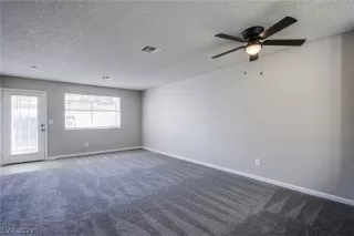 Photo #5: 2394629 Listing