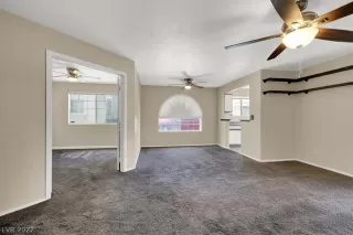 Photo #2: 2394666 Listing