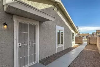 Photo #1: 2394671 Listing