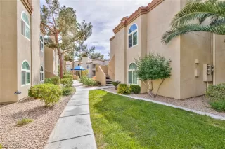 Photo #1: 2394723 Listing