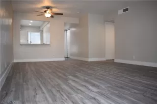 Photo #2: 2394726 Listing 