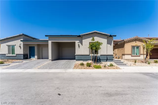 MLS: 2394737 Condo For Sale