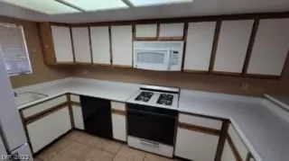 Photo #2: 2394784 Listing 