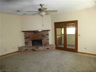 Photo #2: 2394792 Listing