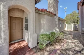 Photo #2: 2394826 Listing 