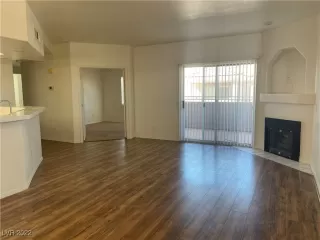 Photo #3: 2394874 Listing 