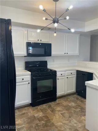 Photo #6: 2394874 Listing 