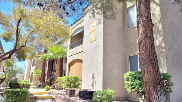 MLS: 2394878 Condo For Sale