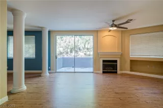 Photo #2: 2394892 Listing 