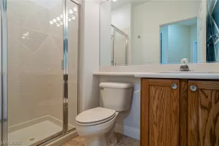 Photo #3: 2394892 Listing 