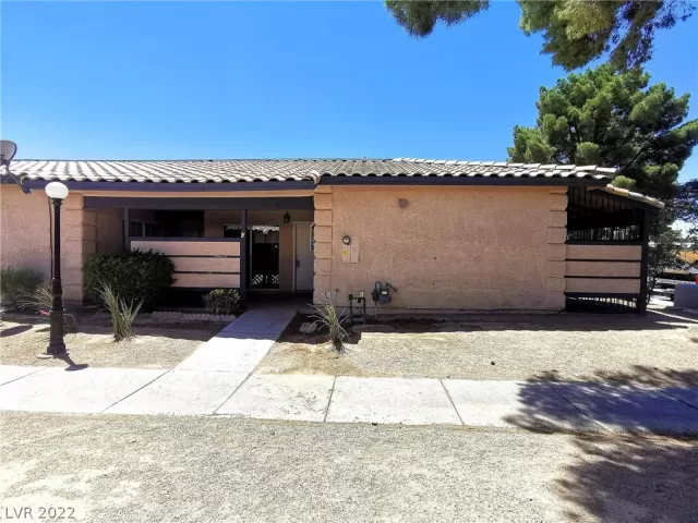 MLS: 2394999 Condo For Sale