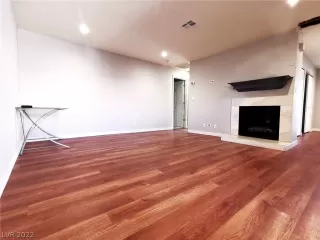 Photo #3: 2394999 Listing 