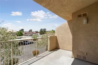 Photo #3: 2395005 Listing