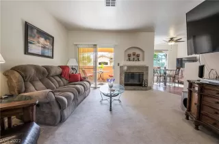 Photo #4: 2395014 Listing