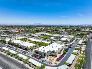 Photo #3: 2395034 Listing