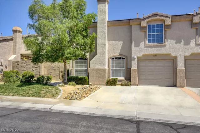 MLS: 2395039 Condo For Sale