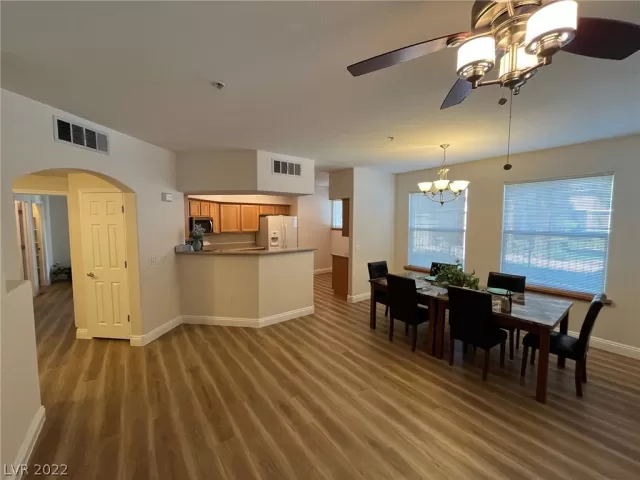 MLS: 2395044 Condo For Sale