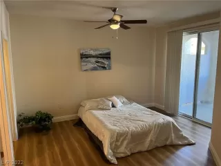 Photo #4: 2395044 Listing 