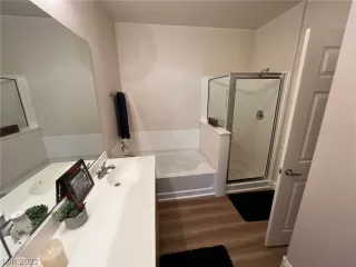 Photo #5: 2395044 Listing 