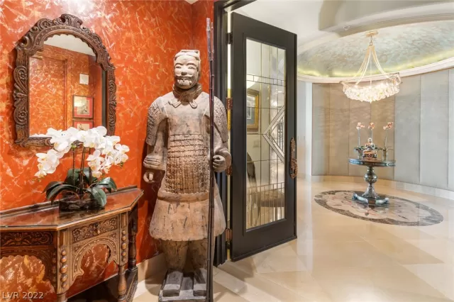 MLS: 2395090 Condo For Sale