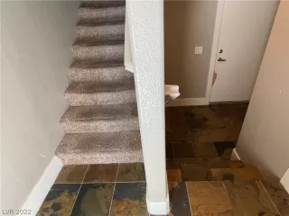 Photo #6: 2395116 Listing