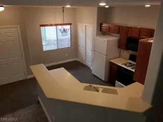 Photo #4: 2395137 Listing 