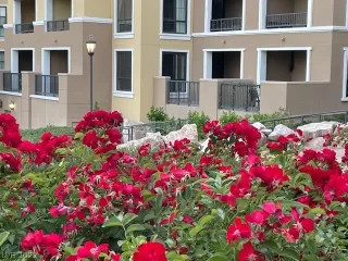 Photo #4: 2395206 Listing 