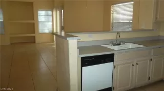 Photo #3: 2395214 Listing 