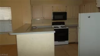 Photo #4: 2395214 Listing 