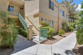 Photo #5: 2395232 Listing