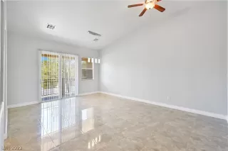 Photo #6: 2395232 Listing