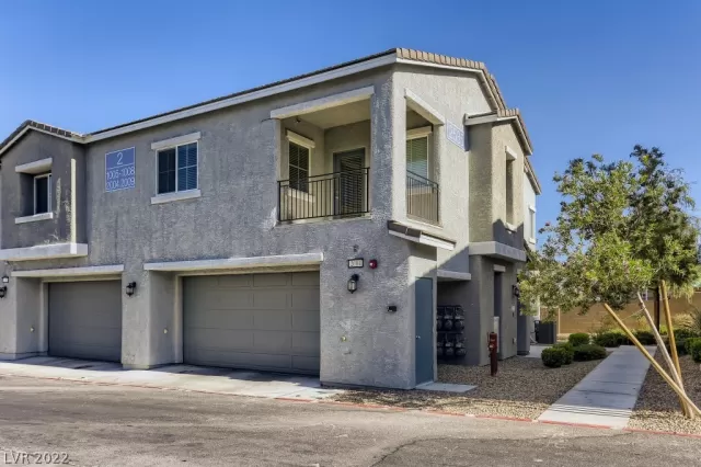 MLS: 2395235 Condo For Sale