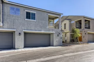 Photo #2: 2395235 Listing