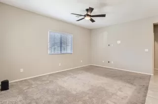 Photo #5: 2395235 Listing