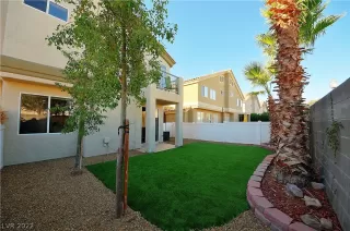 Photo #1: 2395275 Listing 