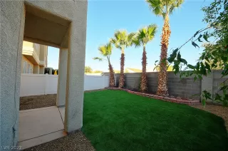 Photo #3: 2395275 Listing 