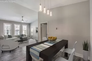 Photo #3: 2395354 Listing