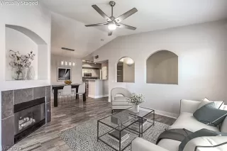 Photo #5: 2395354 Listing