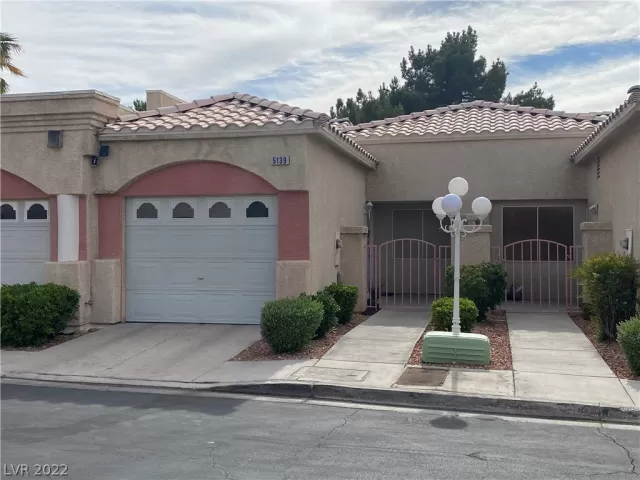 MLS: 2395369 Condo For Sale