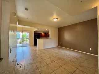 Photo #4: 2395388 Listing 