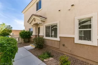 Photo #2: 2395393 Listing