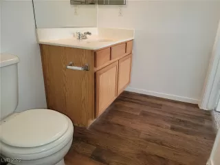 Photo #4: 2395399 Listing 