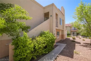 Photo #2: 2395440 Listing 