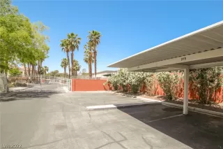 Photo #4: 2395440 Listing 