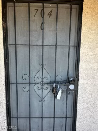 Photo #2: 2395450 Listing 