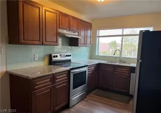 Photo #3: 2395450 Listing 