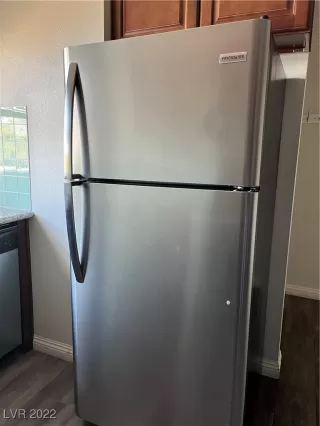 Photo #5: 2395450 Listing 