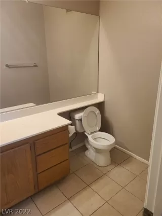 Photo #4: 2395456 Listing