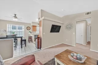 Photo #2: 2395474 Listing