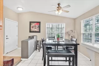 Photo #6: 2395474 Listing